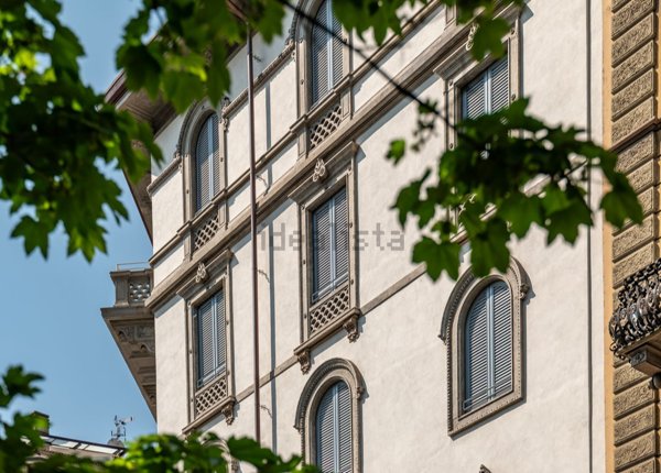 appartamento in vendita a Milano in zona Guastalla