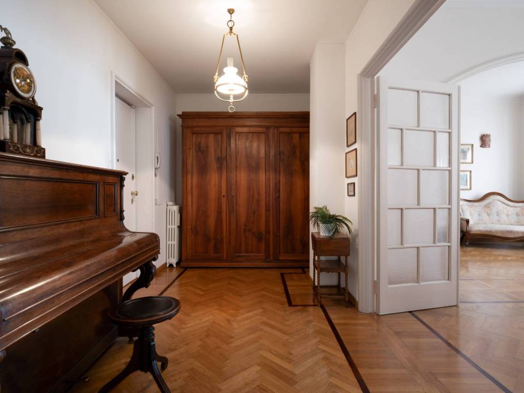appartamento in vendita a Milano in zona Centro Direzionale