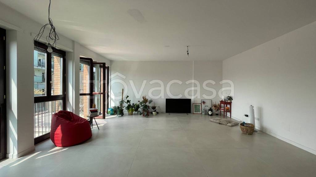 appartamento in vendita a Milano in zona Affori
