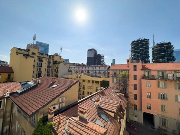 appartamento in vendita a Milano in zona Isola