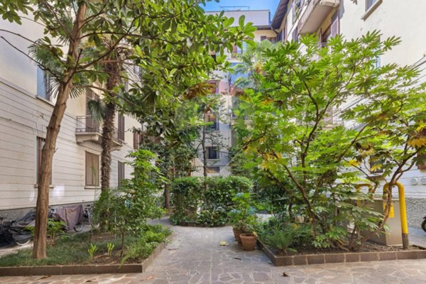 appartamento in vendita a Milano in zona Stazione Centrale
