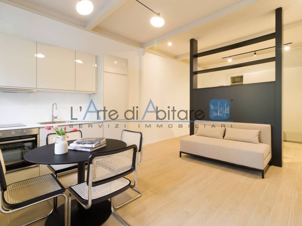 appartamento in vendita a Milano in zona Ghisolfa