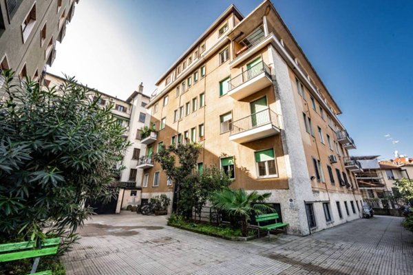 appartamento in vendita a Milano in zona Isola