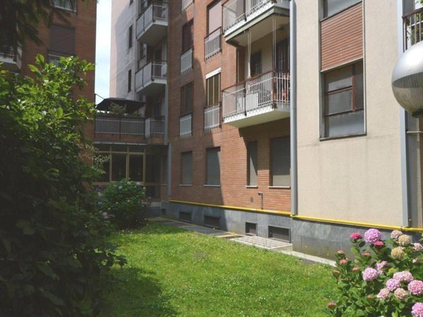 appartamento in vendita a Milano in zona Famagosta