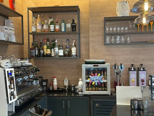 negozio in vendita a Milano in zona Bicocca