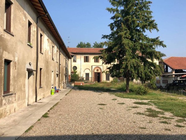 casa indipendente in vendita a Milano in zona Chiesa Rossa