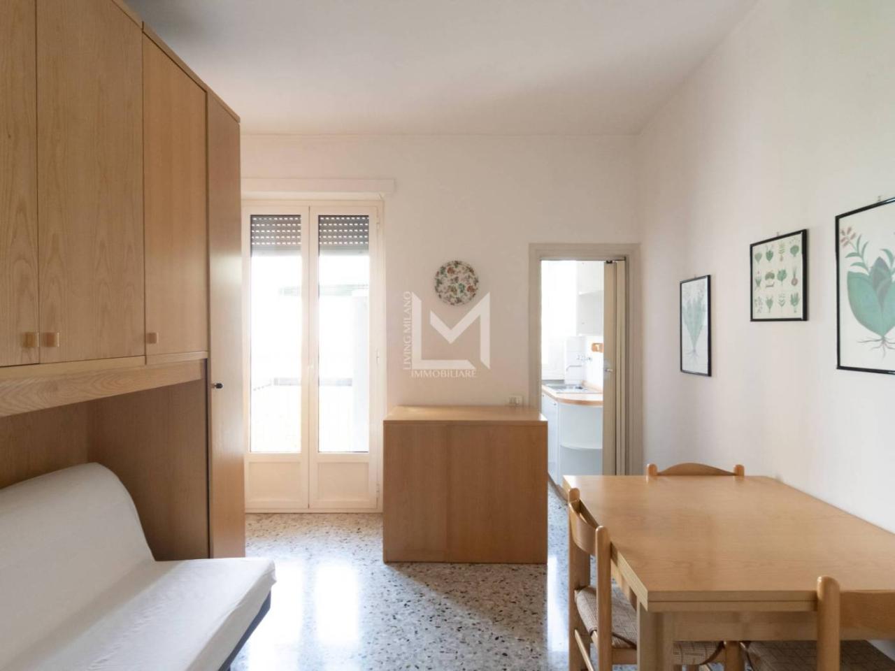 appartamento in vendita a Milano in zona Casoretto