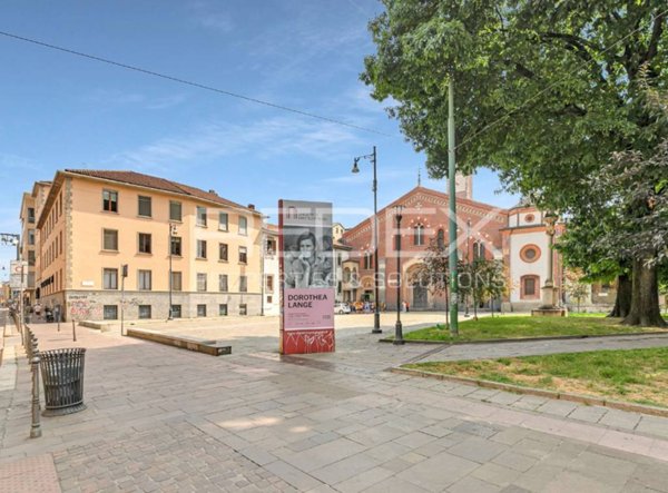 appartamento in vendita a Milano in zona Porta Ticinese