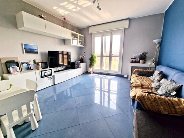 appartamento in vendita a Milano in zona Famagosta