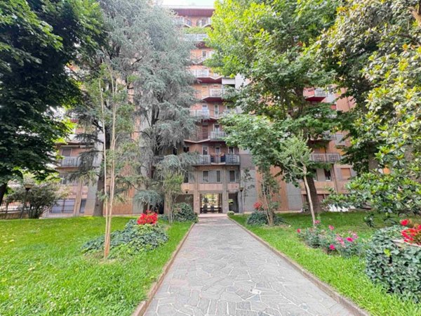 appartamento in vendita a Milano in zona Solari