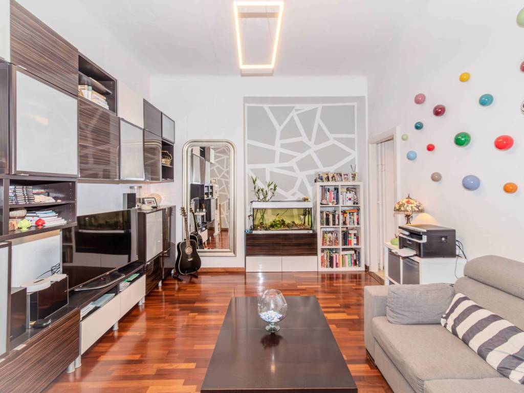 appartamento in vendita a Milano in zona Città Studi