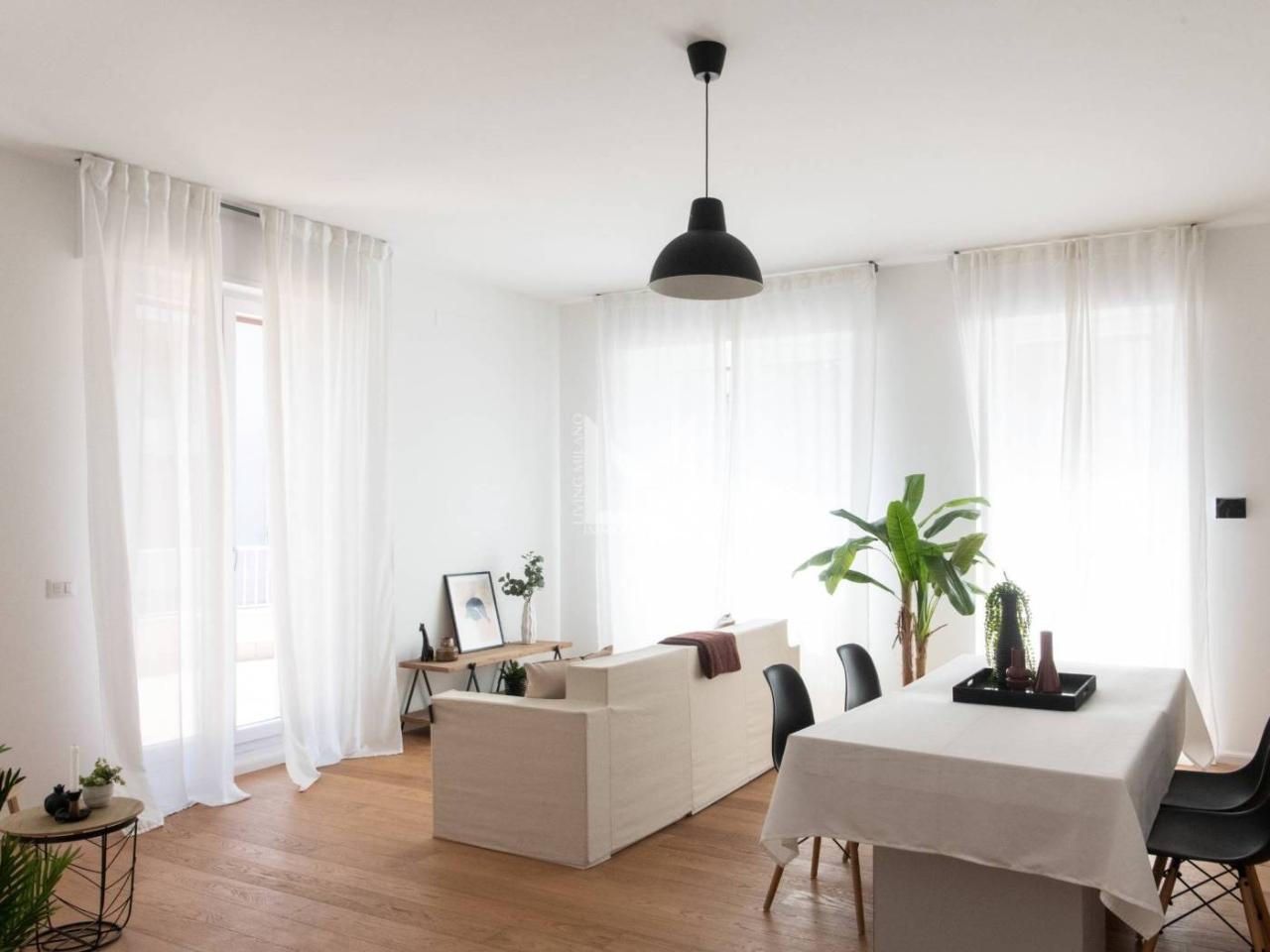 appartamento in vendita a Milano in zona Solari