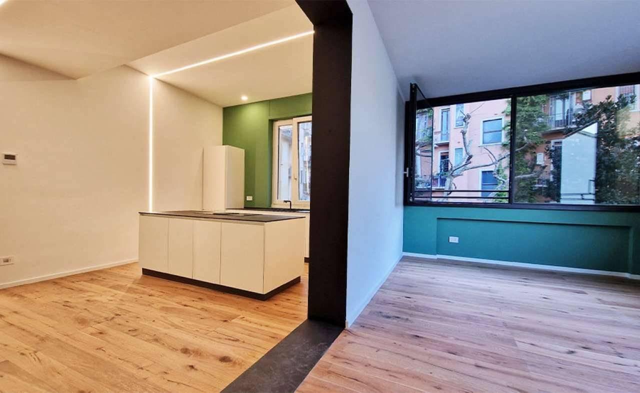 appartamento in vendita a Milano in zona Isola
