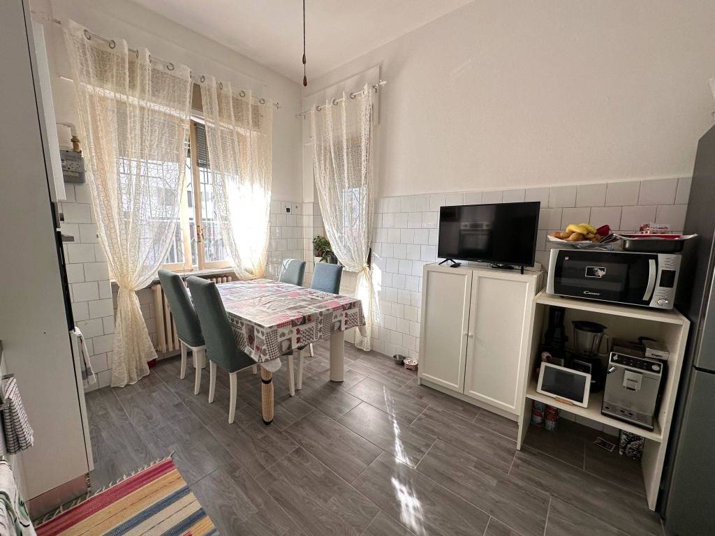 appartamento in vendita a Milano in zona Gorla