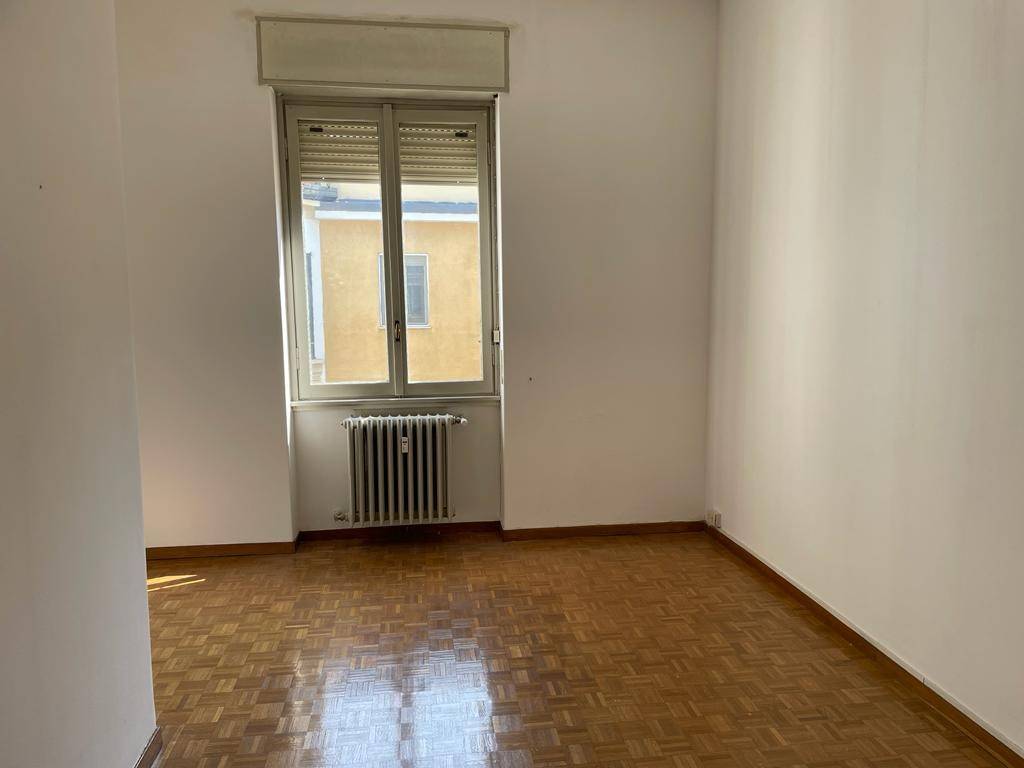 appartamento in vendita a Milano in zona Sant'Ambrogio
