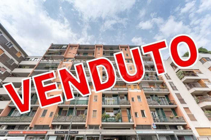appartamento in vendita a Milano in zona Vigentino