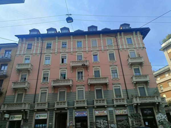 appartamento in vendita a Milano in zona Lambrate