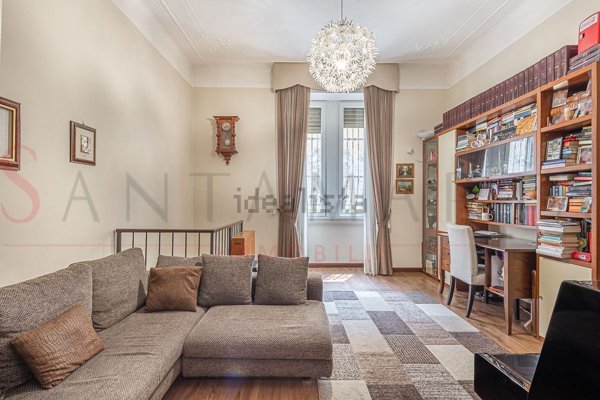 appartamento in vendita a Milano in zona XXII Marzo