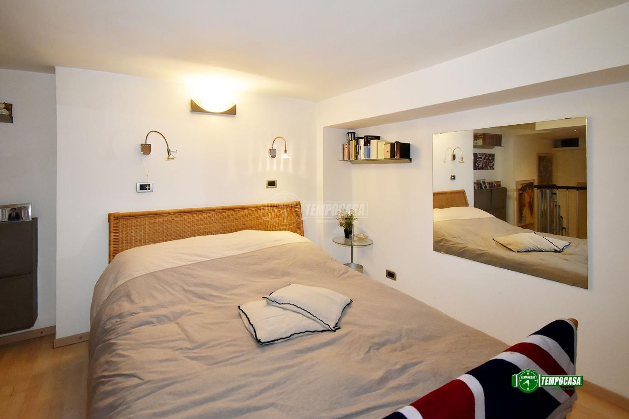 appartamento in vendita a Milano in zona Bocconi