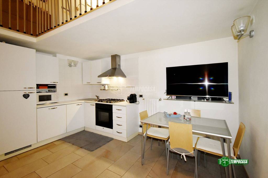 appartamento in vendita a Milano in zona Bocconi