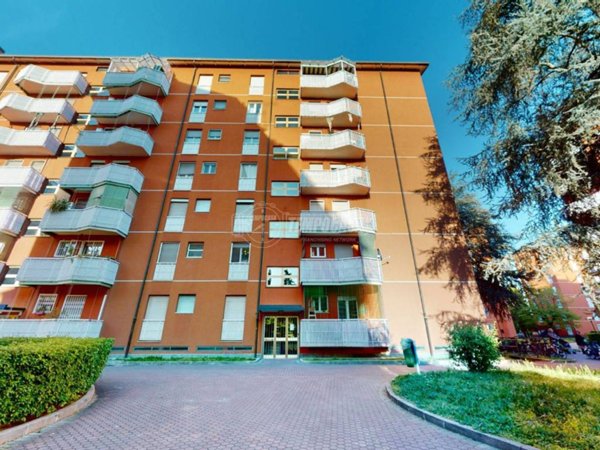 appartamento in vendita a Milano in zona Forlanini