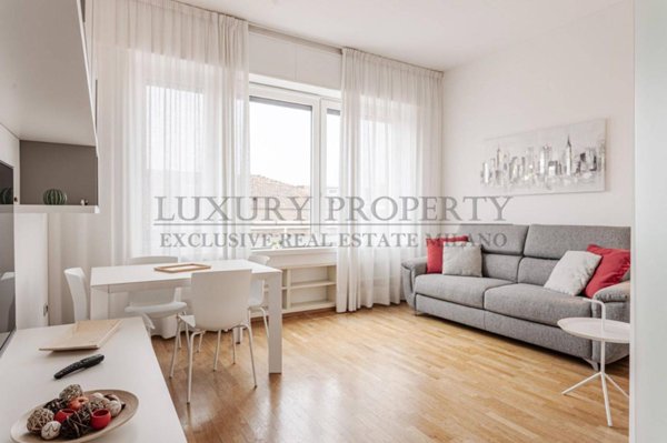appartamento in vendita a Milano in zona Porta Nuova