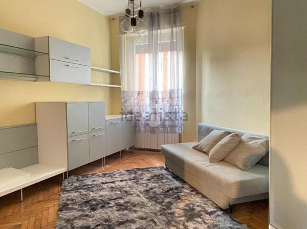 appartamento in vendita a Milano in zona Corvetto