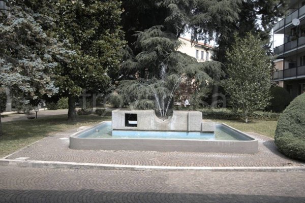 appartamento in vendita a Milano in zona Vigentino