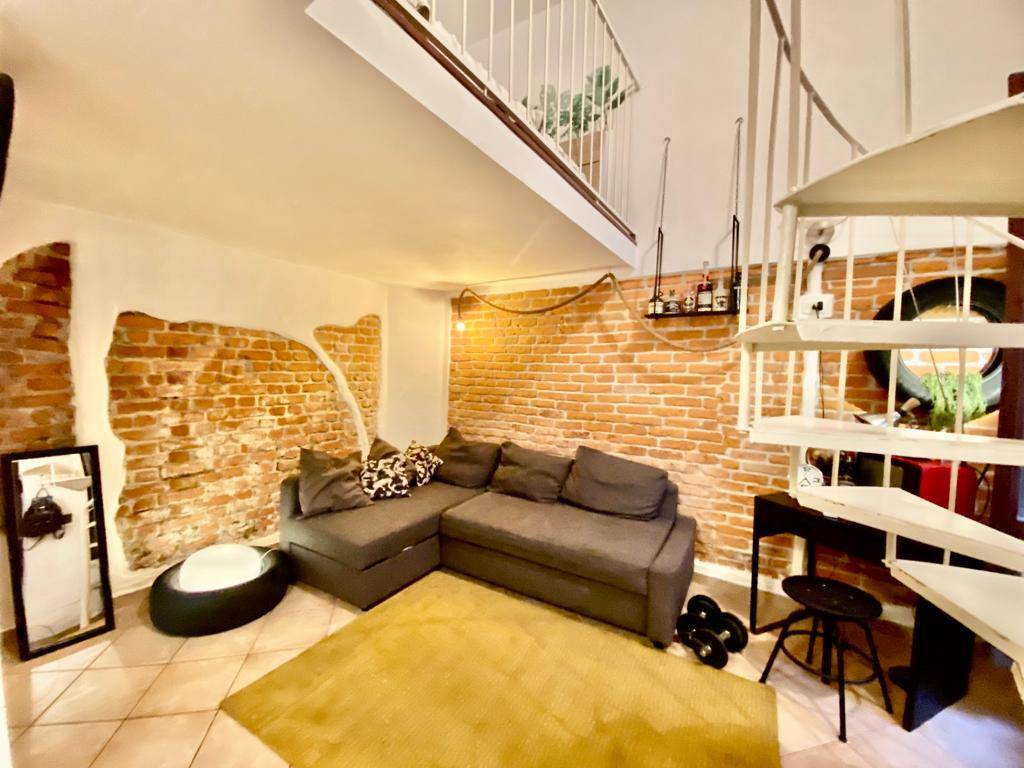 appartamento in vendita a Milano in zona Vigentino