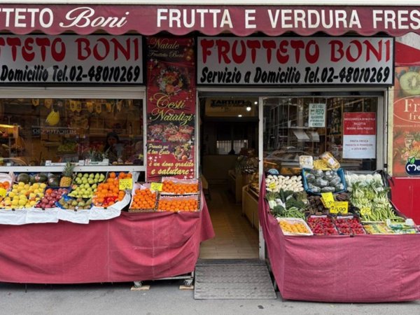 negozio in vendita a Milano in zona Solari