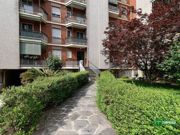 appartamento in vendita a Milano in zona Chiesa Rossa