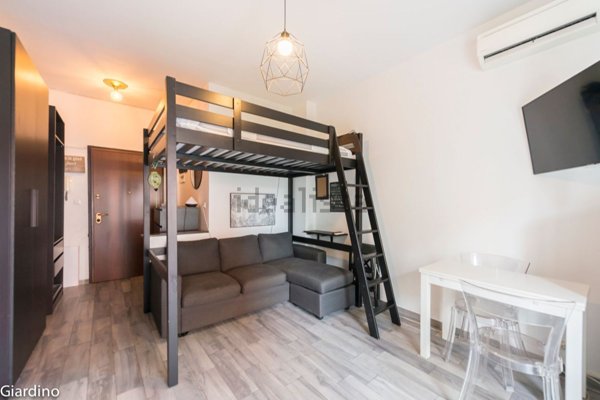 appartamento in vendita a Milano in zona Città Studi