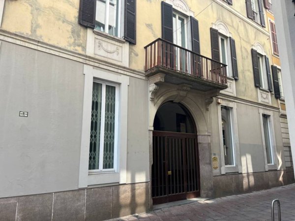 ufficio in vendita a Milano in zona Centro Storico
