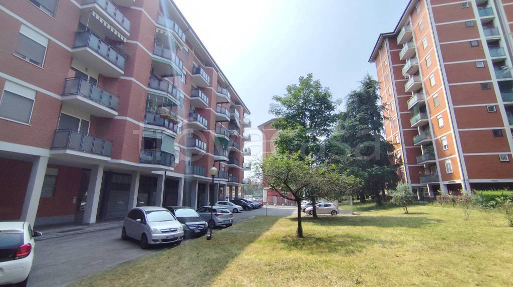 appartamento in vendita a Milano in zona Chiesa Rossa