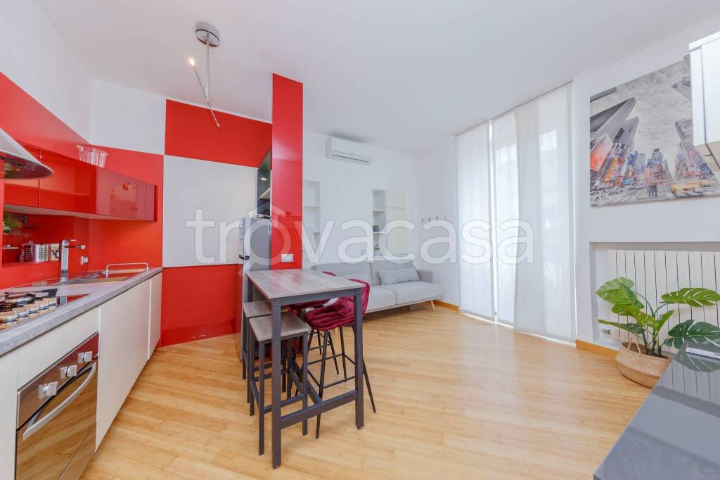 appartamento in vendita a Milano in zona Solari