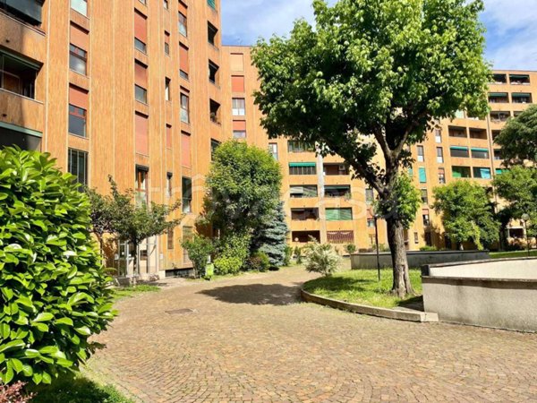 appartamento in vendita a Milano in zona Loreto