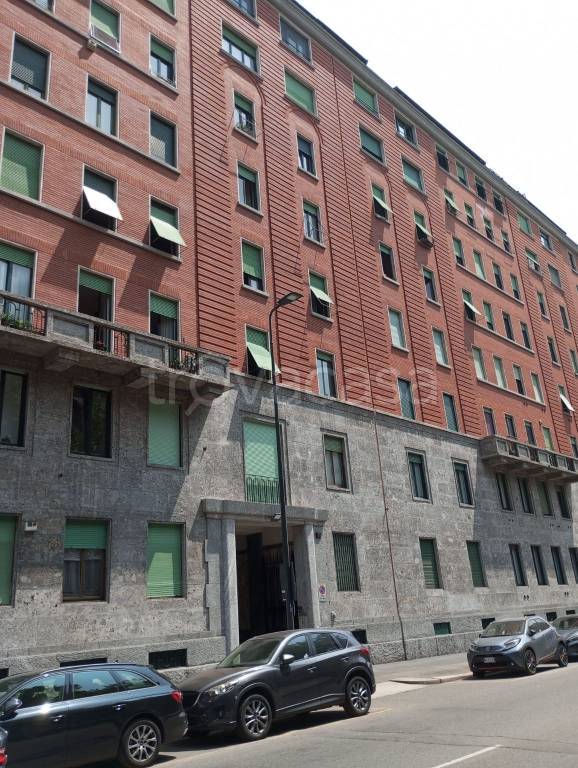 appartamento in vendita a Milano in zona Loreto