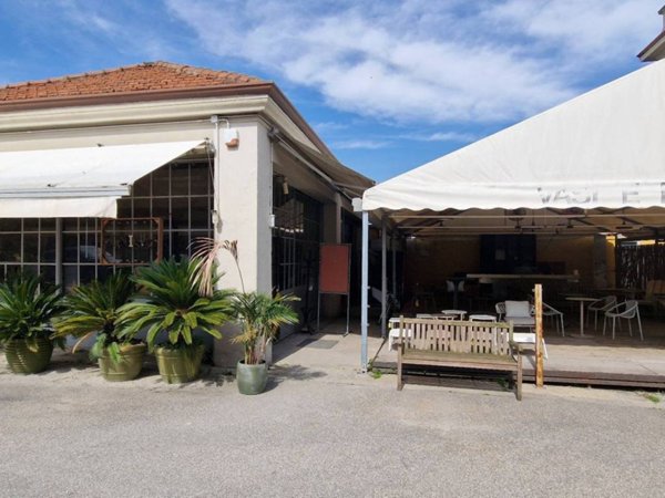 negozio in vendita a Milano in zona Crescenzago