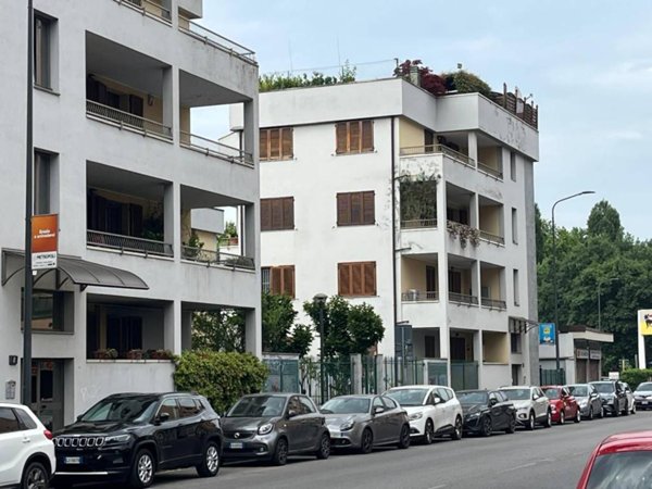 appartamento in vendita a Milano in zona Affori