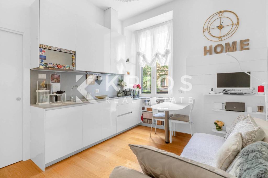 appartamento in vendita a Milano in zona Cadorna