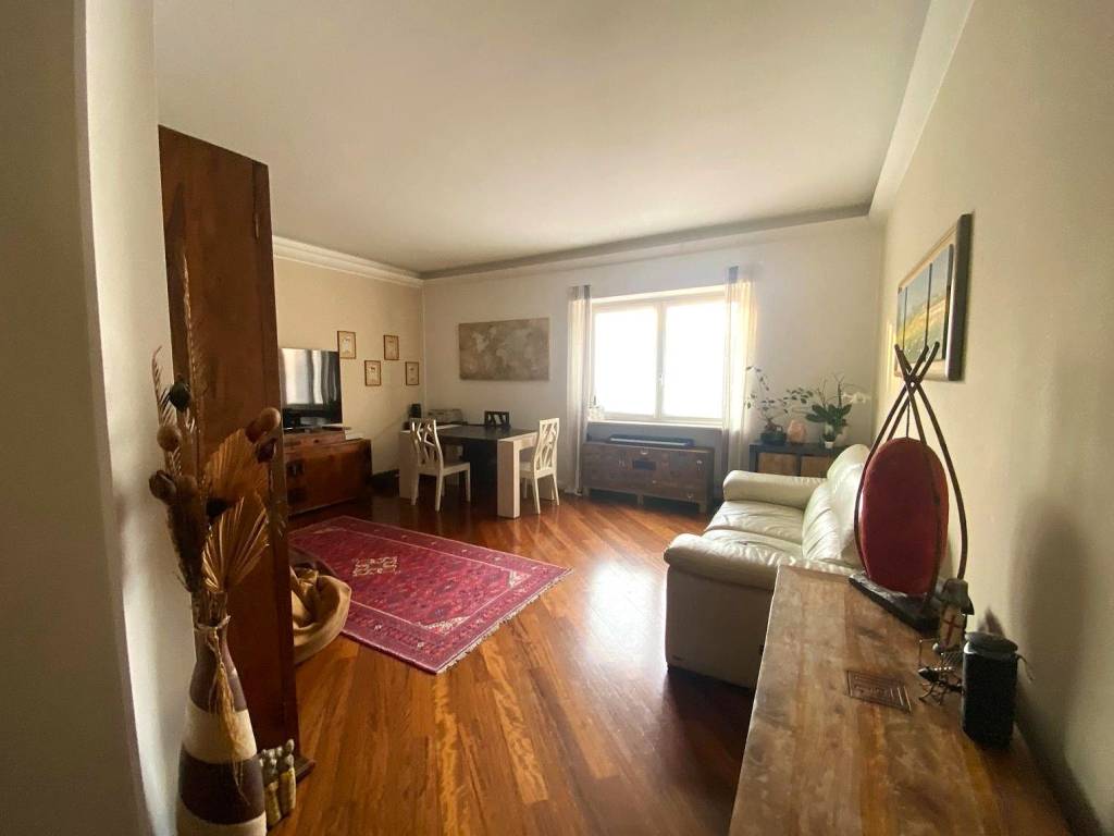 appartamento in vendita a Milano in zona Loreto