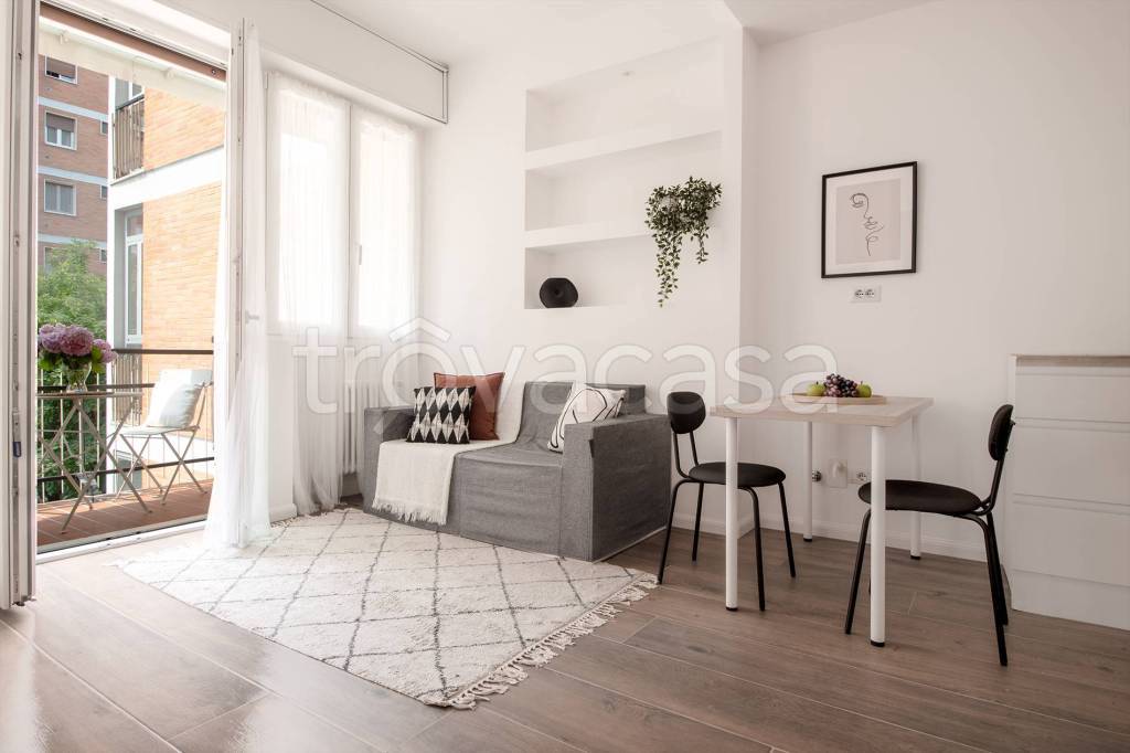 appartamento in vendita a Milano in zona Greco