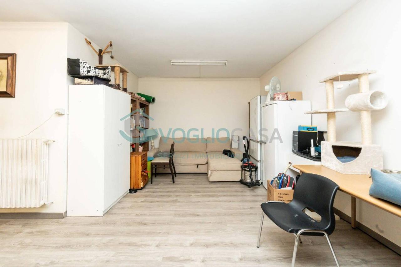 appartamento in vendita a Milano in zona Casoretto