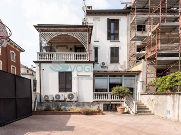 appartamento in vendita a Milano in zona Città Studi