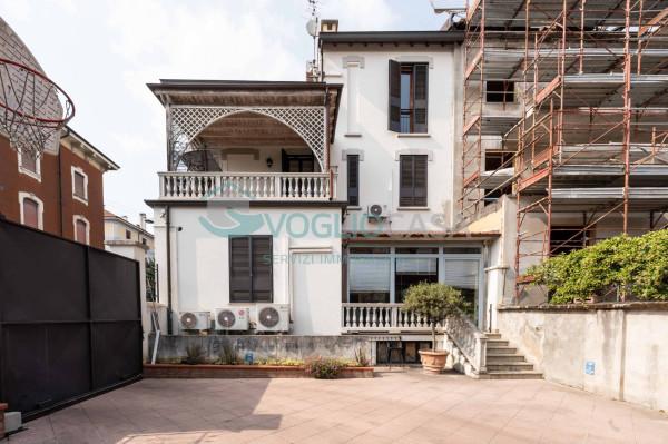 appartamento in vendita a Milano in zona Casoretto