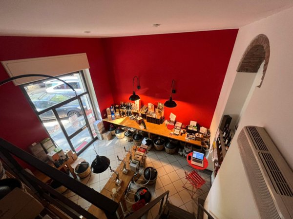 negozio in vendita a Milano in zona Centro Direzionale