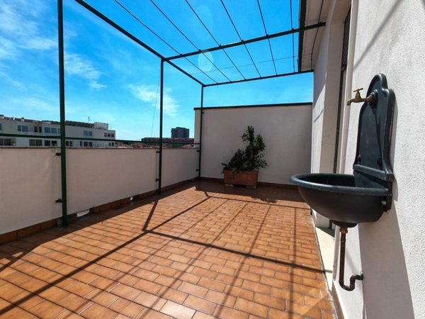 appartamento in vendita a Milano in zona Stadera