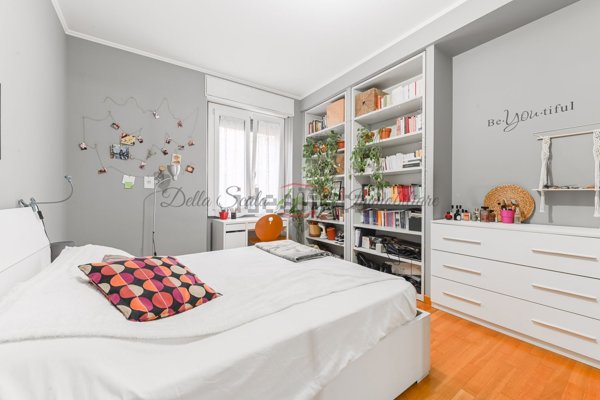 appartamento in vendita a Milano in zona Solari