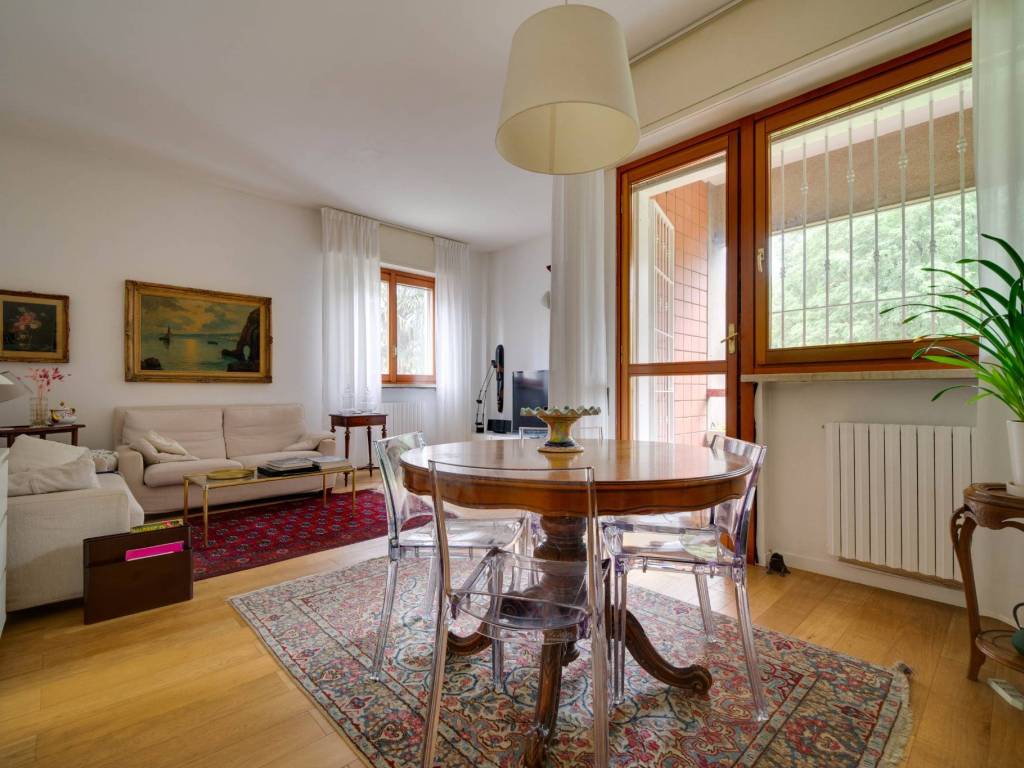 appartamento in vendita a Milano in zona Famagosta
