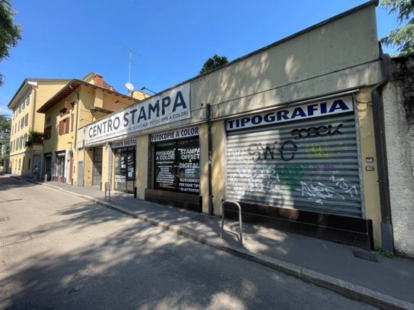 negozio in vendita a Milano in zona Isola